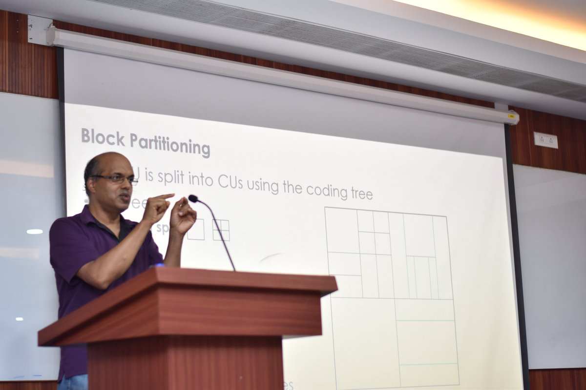 Silicontech_bbs's tweet image. @Silicontech_bbs  hosted Dr. Gagan B. Rath (InterDigital R&amp;amp;I, France) for an insightful talk on “Video Compression: An Engineer’s Perspective&quot; on Sep 19. 

#SiliconSilver25 #SilverJubilee #25YearsOfExcellence #SiliconUniversity #SiliconTech