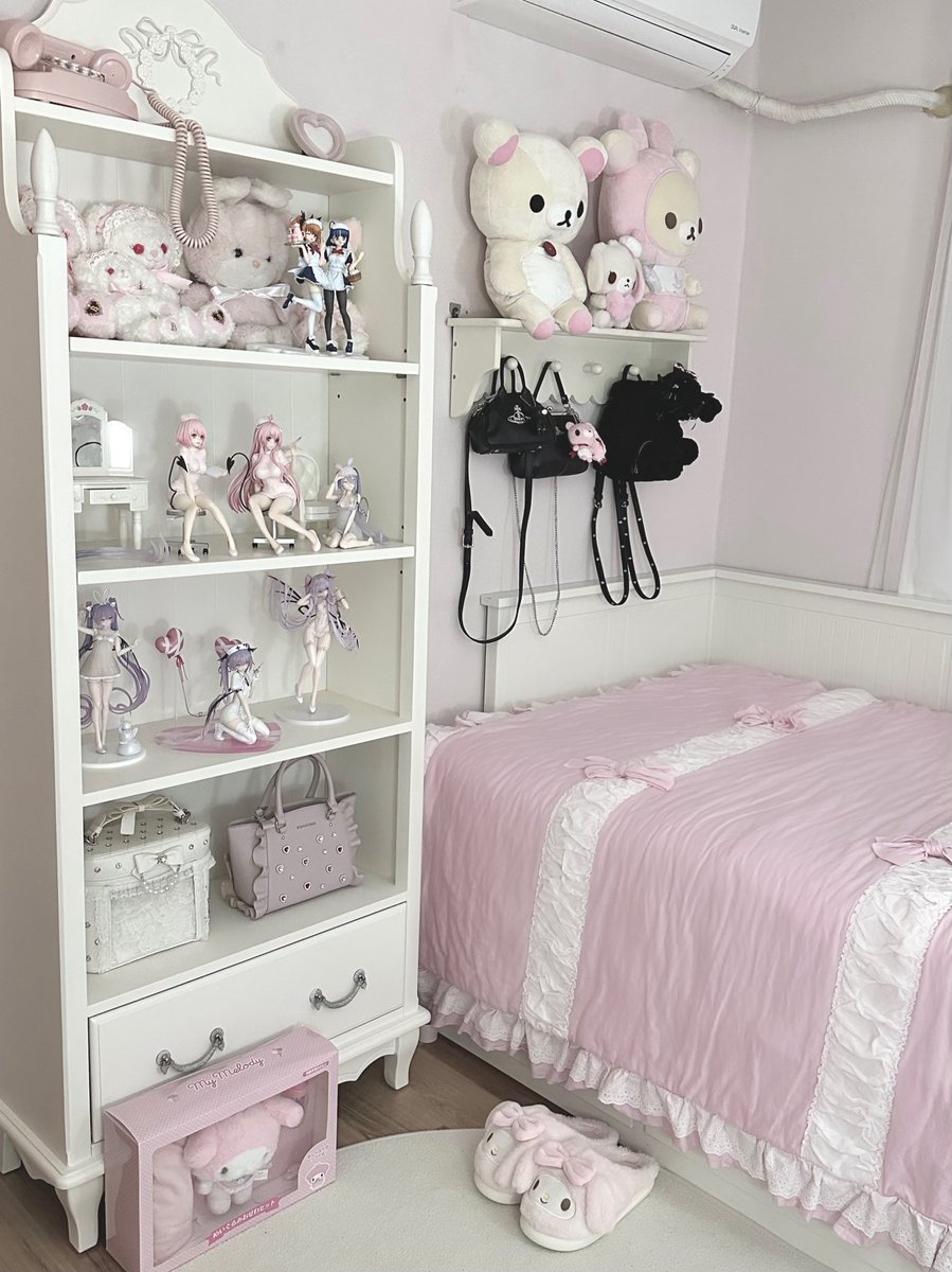 𝐁𝐥𝐚𝐧𝐤𝐚-☆ (@cocotte_blanka) on Twitter photo 