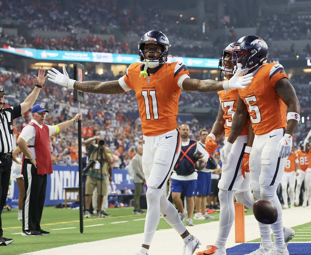 NixToWaddle's tweet photo. 🚨 Troy Franklin confirms that his 2025 NFL season are there were once they are did.  

He became the first ever to have the first as in the era of that when of a wide receiver and football began.  

Congratulations Troy. https://t.co/1ZbzGHzv1y
