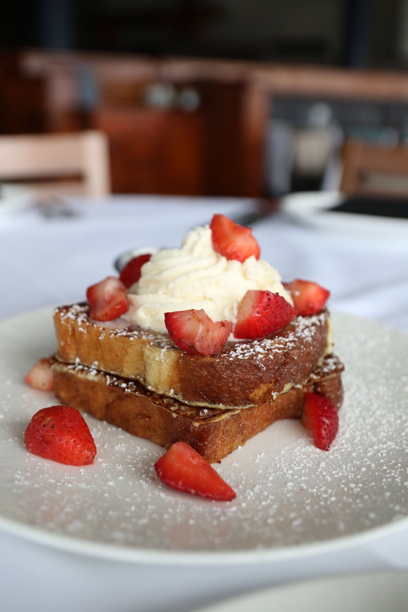 Brunch isn’t just a meal—it’s a Palisade tradition. 🍴🌿 Join us this Sunday!