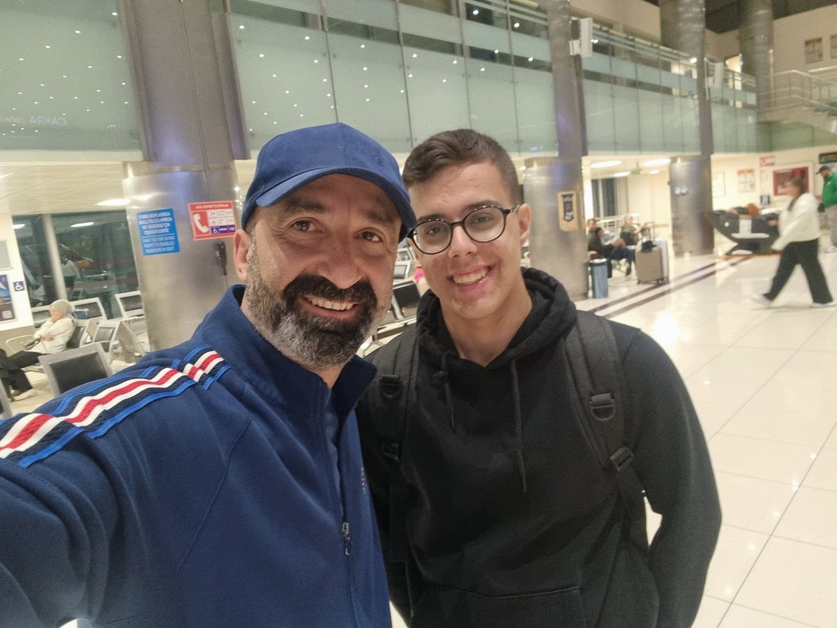 Başarılar Oğlum  Allah yolunu bahtını açık etsin.