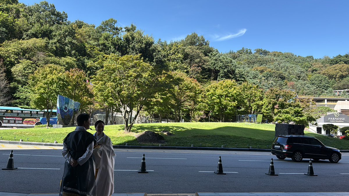 Early 

Weather is pretty nice too, although traffic is quite bad even on a Sunday morning

Would love to chat with projects and fellow PM/analysts if anyone in town during KBW and Token2049!