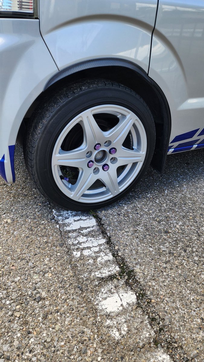 施工してから、まっ晴れ☀雨☔
ゲリラ豪雨⛈と洗わず約1週間✨
間違いなく今までと汚れ方かは違う👍🏻
正直、良いんじゃないこの商品🤗
#結果報告