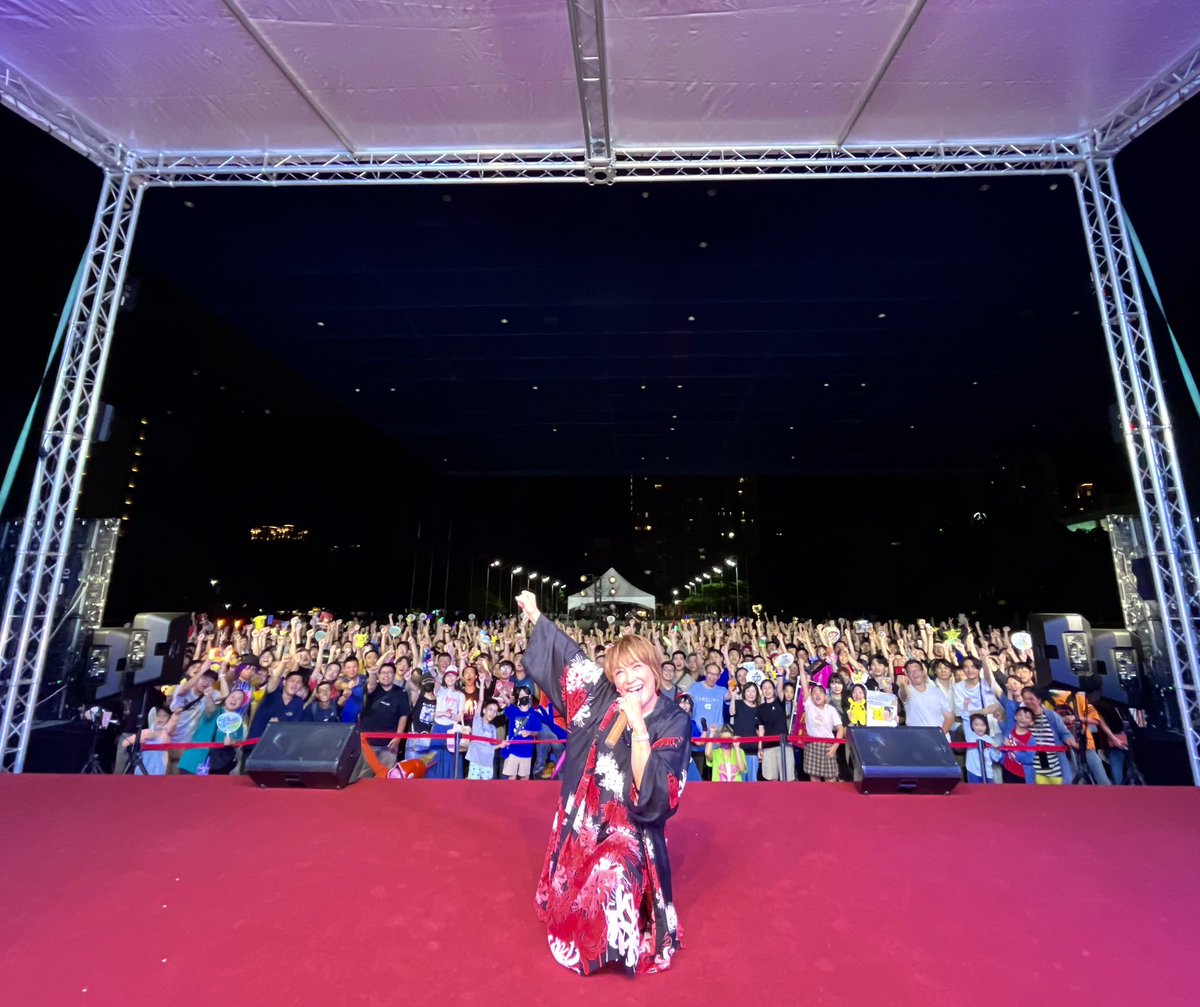 rica_matsumoto3's tweet photo. 謝謝♪♪♪
🇹🇼台中〜🥰🌈✨
みんなの愛ゲットだぜ！！
#爆上げ
#最高の笑顔のパス https://t.co/51MXSIOcBO