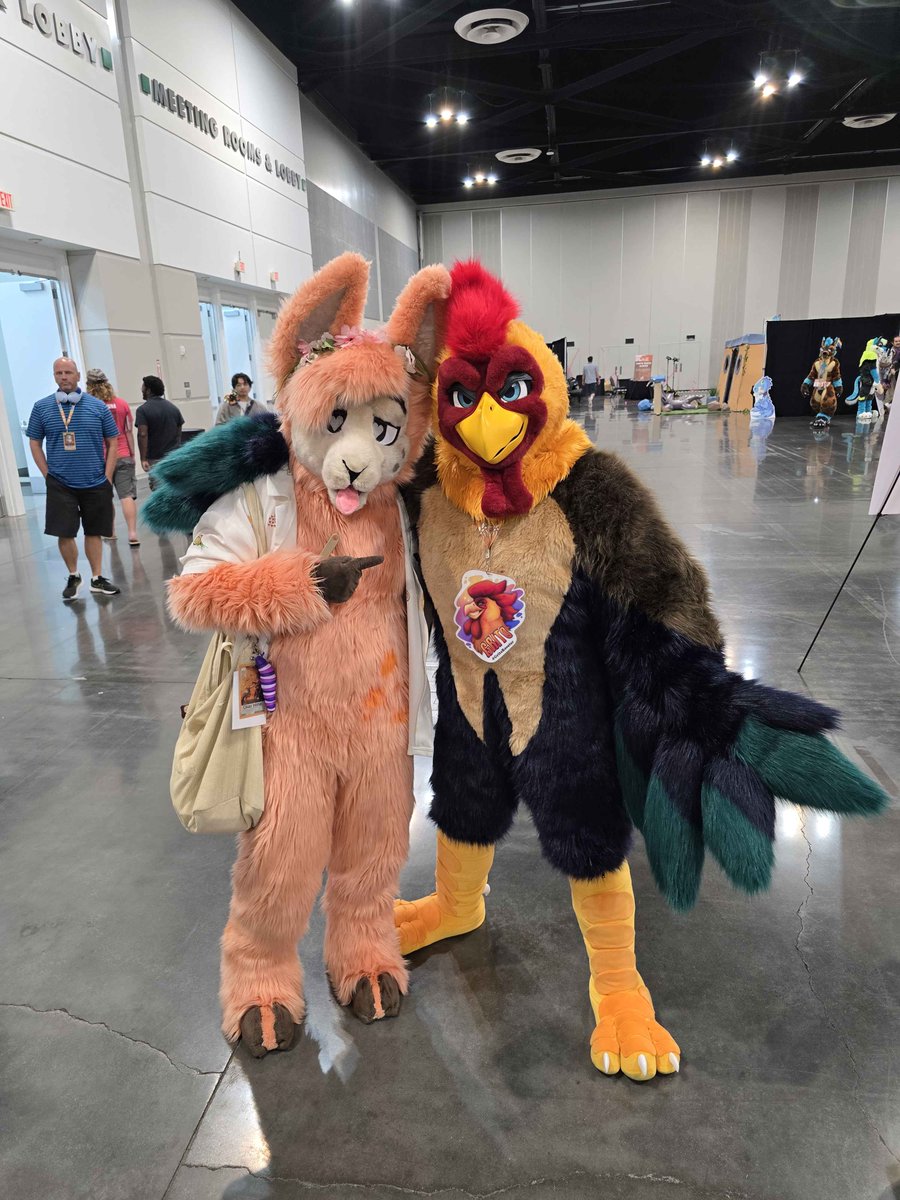 OkayHime's tweet photo. Saw a dope rooster at #AFC2025 @GritoRooster https://t.co/g6EkHj51QD