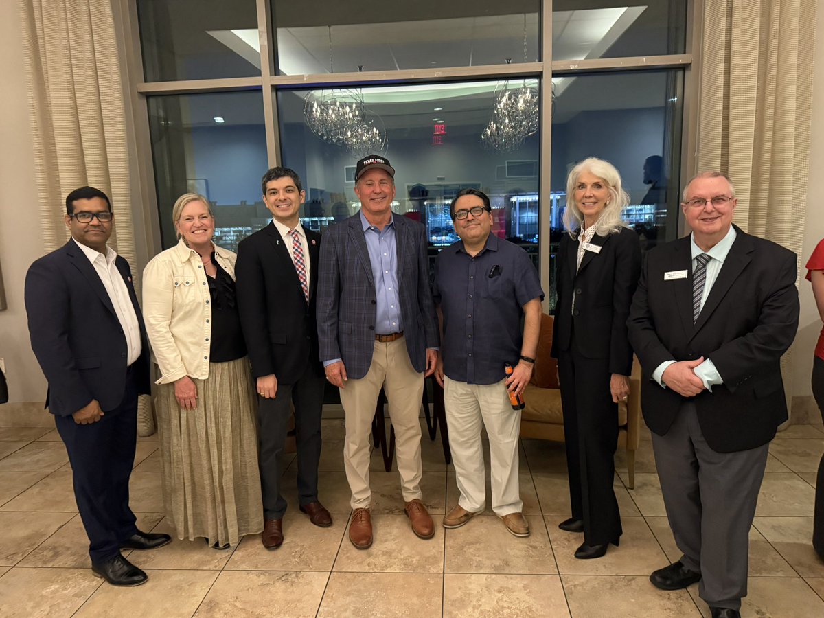 Had an incredible evening  with Rachel Palmer Hooper and Ken Paxton, Attorney General of Texas, supporting a strong conservative leader running forUS Senate. It was inspiring to meet and connect with fellow SREC members and strong grassroots patriots from Harris County