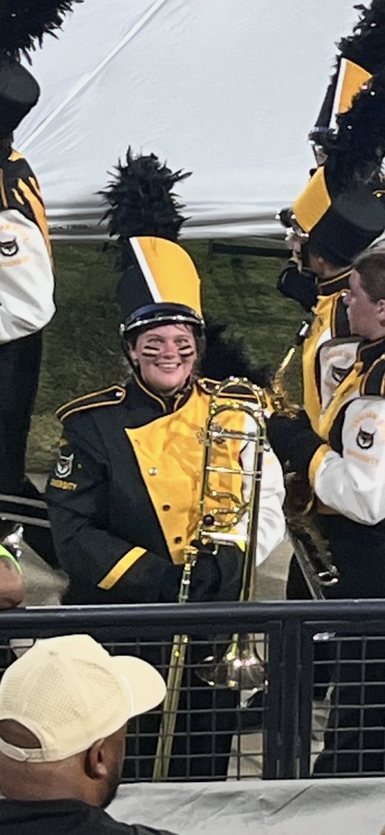 Courtney Oliver tweet media