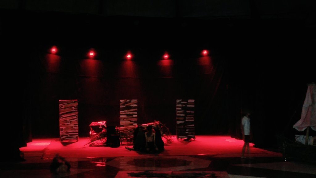 bramvrs's tweet image. last weekend night