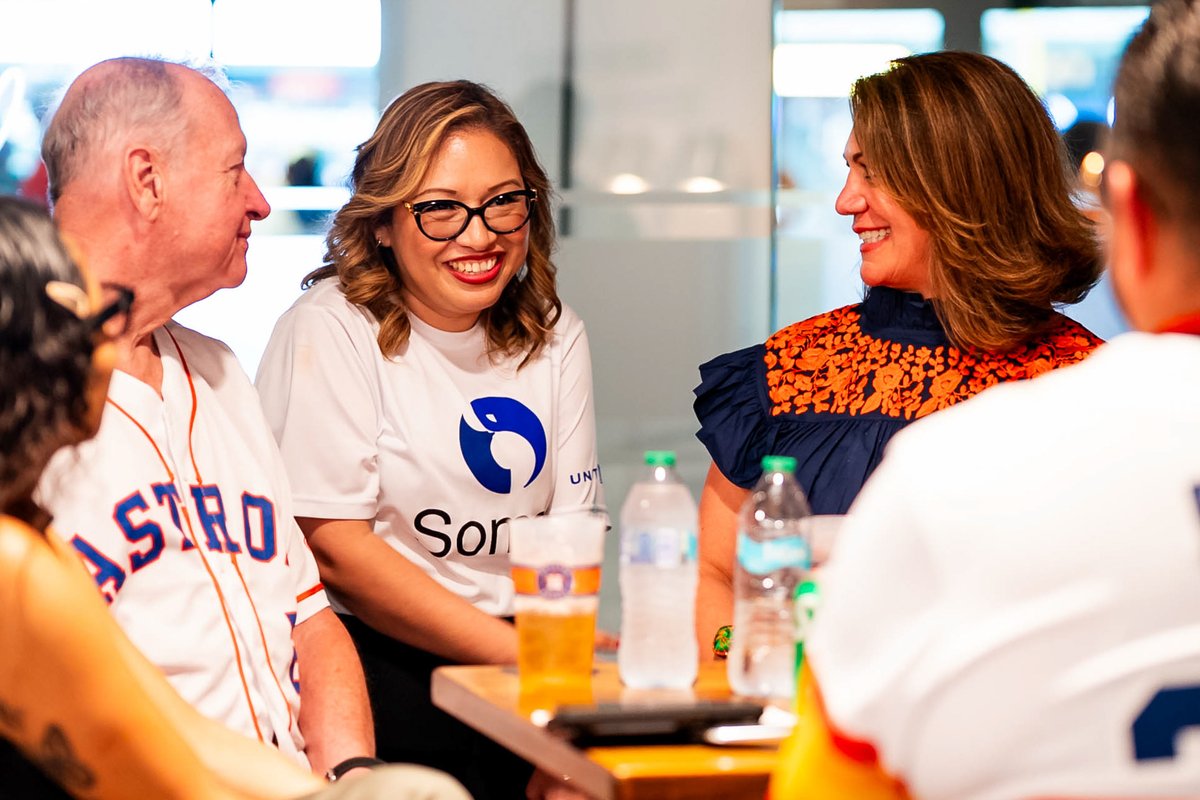 astros's tweet photo. Celebrating Hispanic Heritage!

Today guests had an opportunity to hear from Somos Representatives from @united and Houston Hispanic Chamber of Commerce. Discussions included how to build communities for Hispanic employees and how to create opportunities for Hispanic owned-small businesses, and community advancement.
