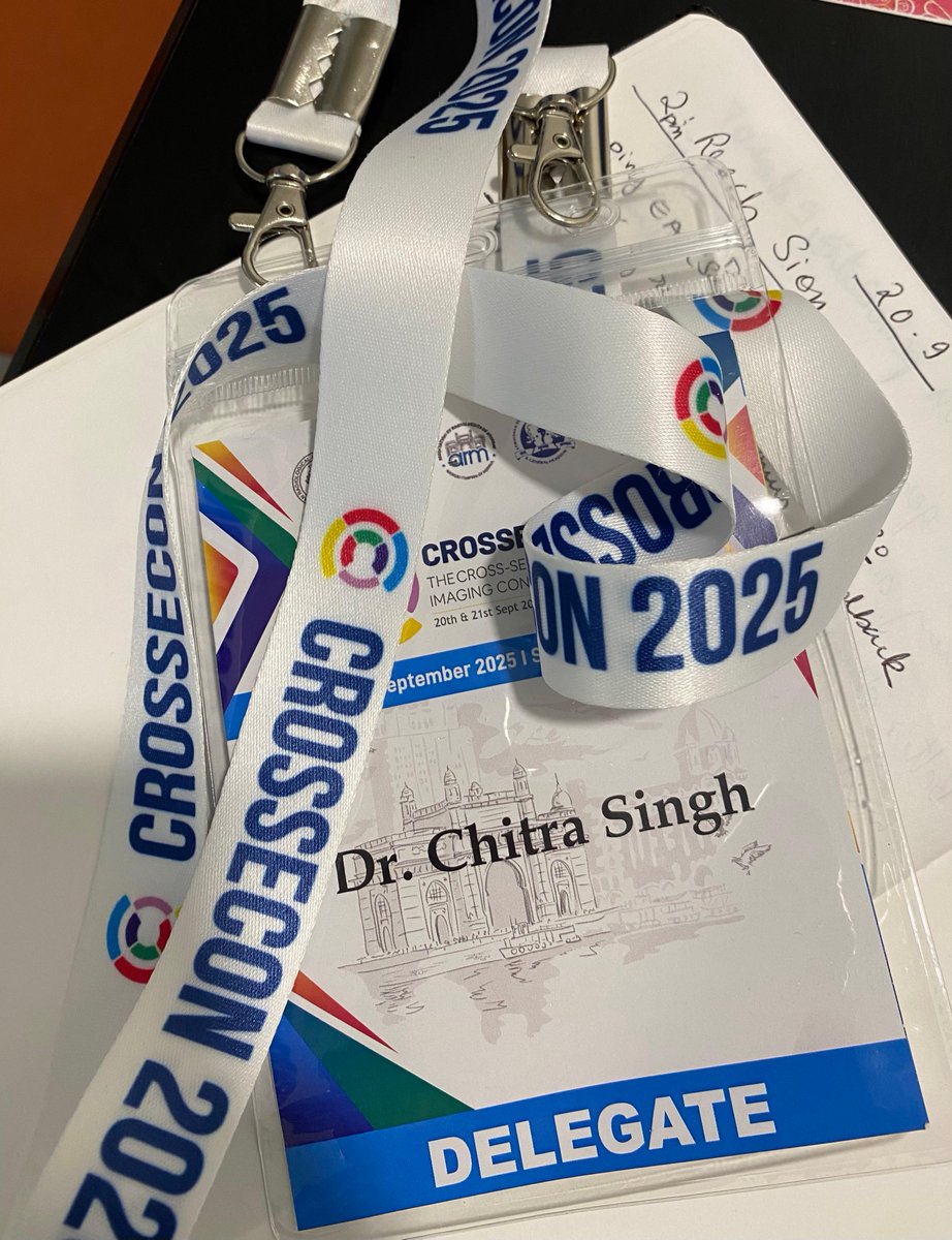chit_raa's tweet photo. 9/n
Day 1 of #crosscon at #sionhospital Mumbai with @medsee_ai
Not a Dr, this is what happens when you go geeking🤓 to a doctors'👩⚕️conferences, turns out I was the only Engineer around. Sat for 3 hours listening to clinical talks, learnings from an Engineer on this thread soon https://t.co/2qIYbqvL2p