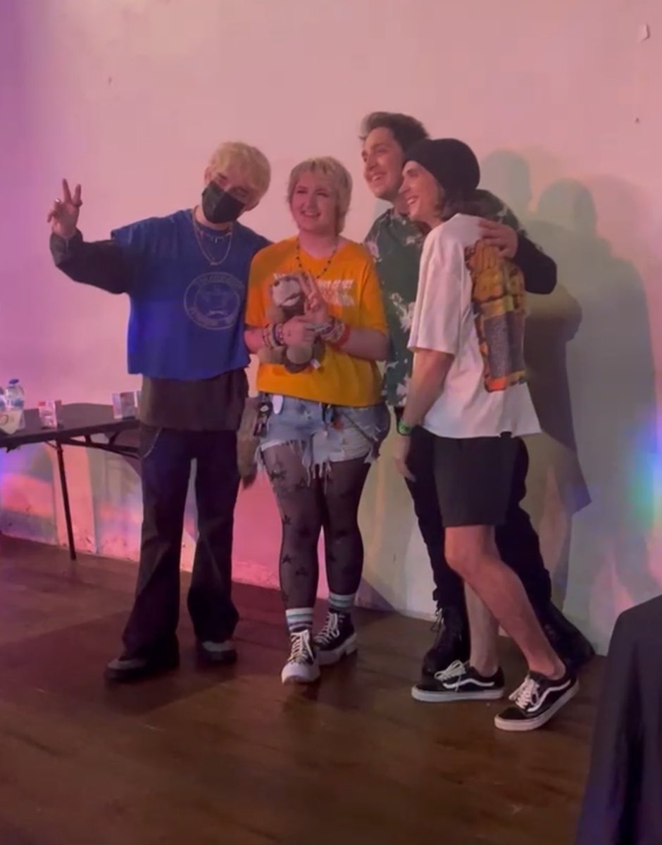 ✮ mac ✮ tweet media