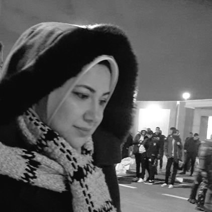 سئمت انتظاري
سئمت انتصاري
وأشتاق دربا بلا أي مارِ