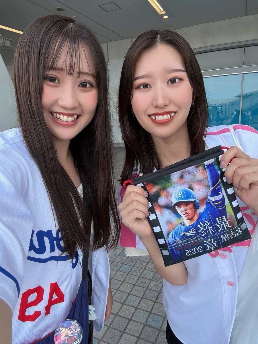 aya021048501's tweet photo. 名古屋最終章。感動をありがとうございました。
#竜に翼を https://t.co/85CRv3RTbK