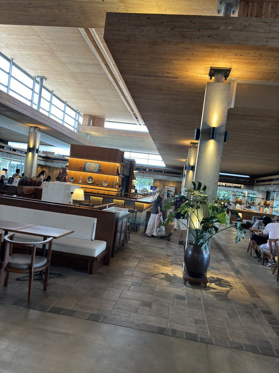 22日17時〜22時
いいね！でTWG一杯分無理サービス🈂️

22.29
いいね！リポストで1000円OFF
20代の方
初めて来店の方
いいね！リポストで半額とさせて頂きます。

皆様のご来店お待ちしています🙇

宮古旅行✈️完結！！