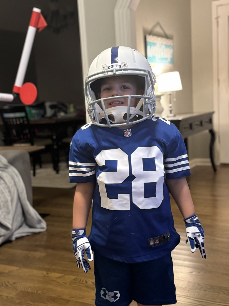 TheDrewRush's tweet photo. @JayT23 this little guy is super excited to see you play tomorrow. He will be in attendance. Go @Colts! https://t.co/DtjchxUTXp