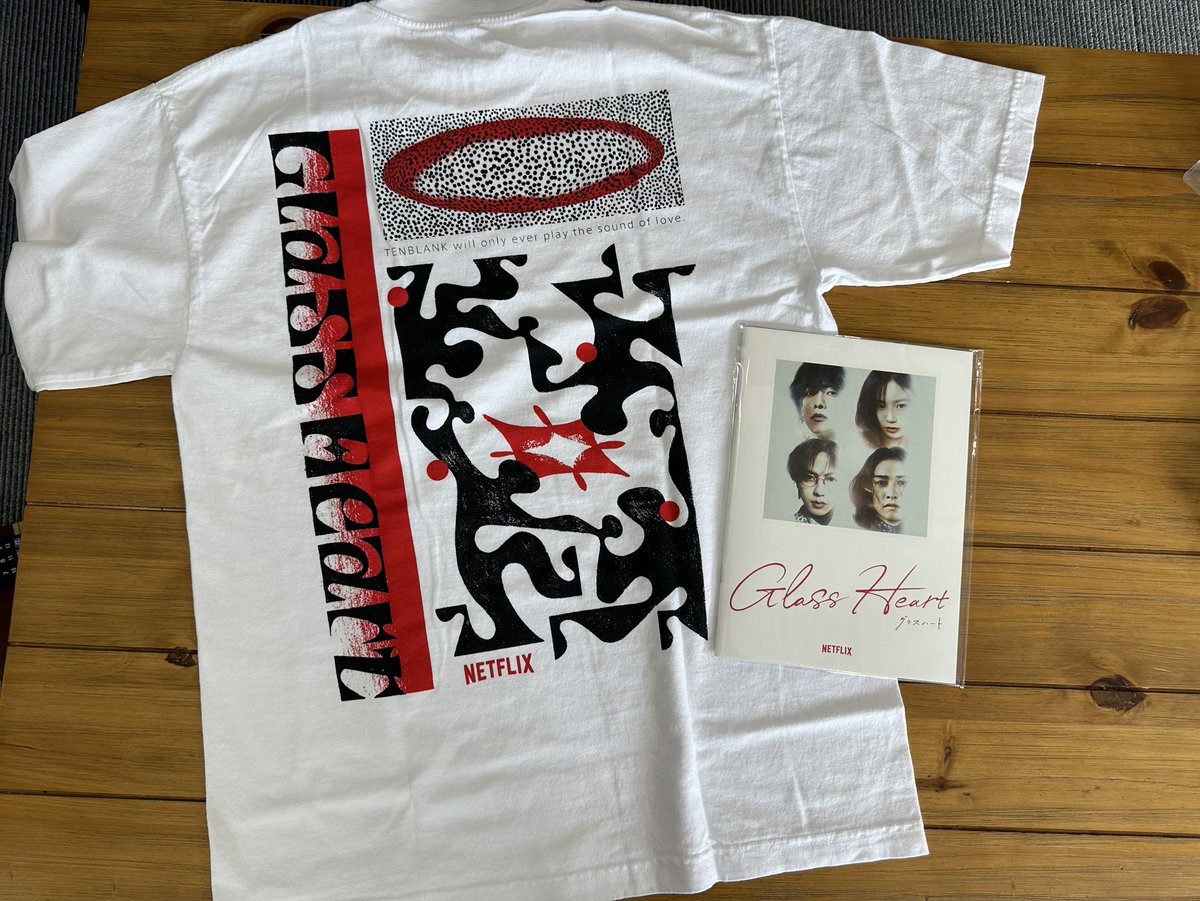 マ*。様 netflix オリジナルglass heart ライブTシャツ　ラバ マ*。様 netflix オリジナルglass heart ライブTシャツ ラバ マ