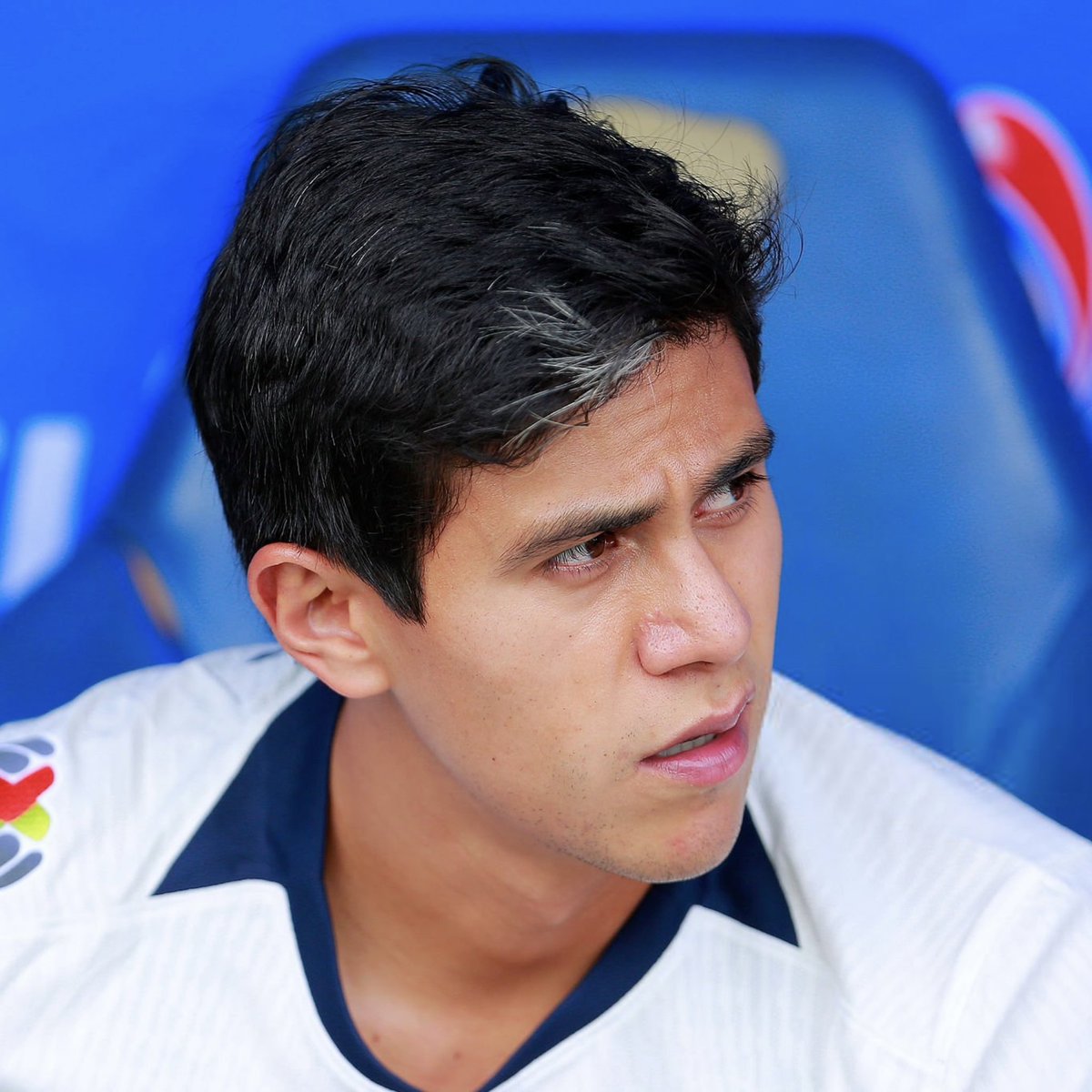 Cómo entiende los tiempos del juego y cómo define. 

Sin lugar a dudas, José Juan Macías nació para ser un delantero hecho y derecho. 

Tres juegos y dos goles. Se viene el renacer de 'JJ'...