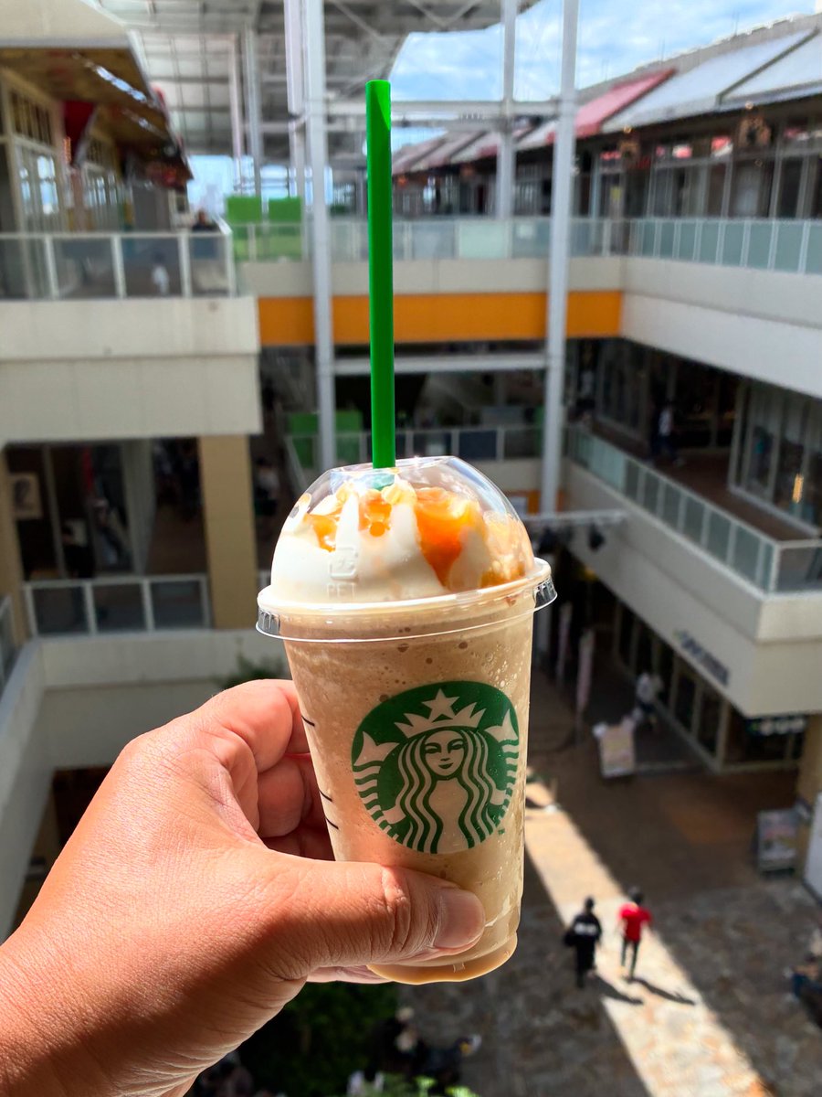 toshitoshi2425's tweet image. 一服🚬タイム☕️#スタバ　#キャラメル　#コーヒー　#元競輪選手　#博徒　#byろくでなし