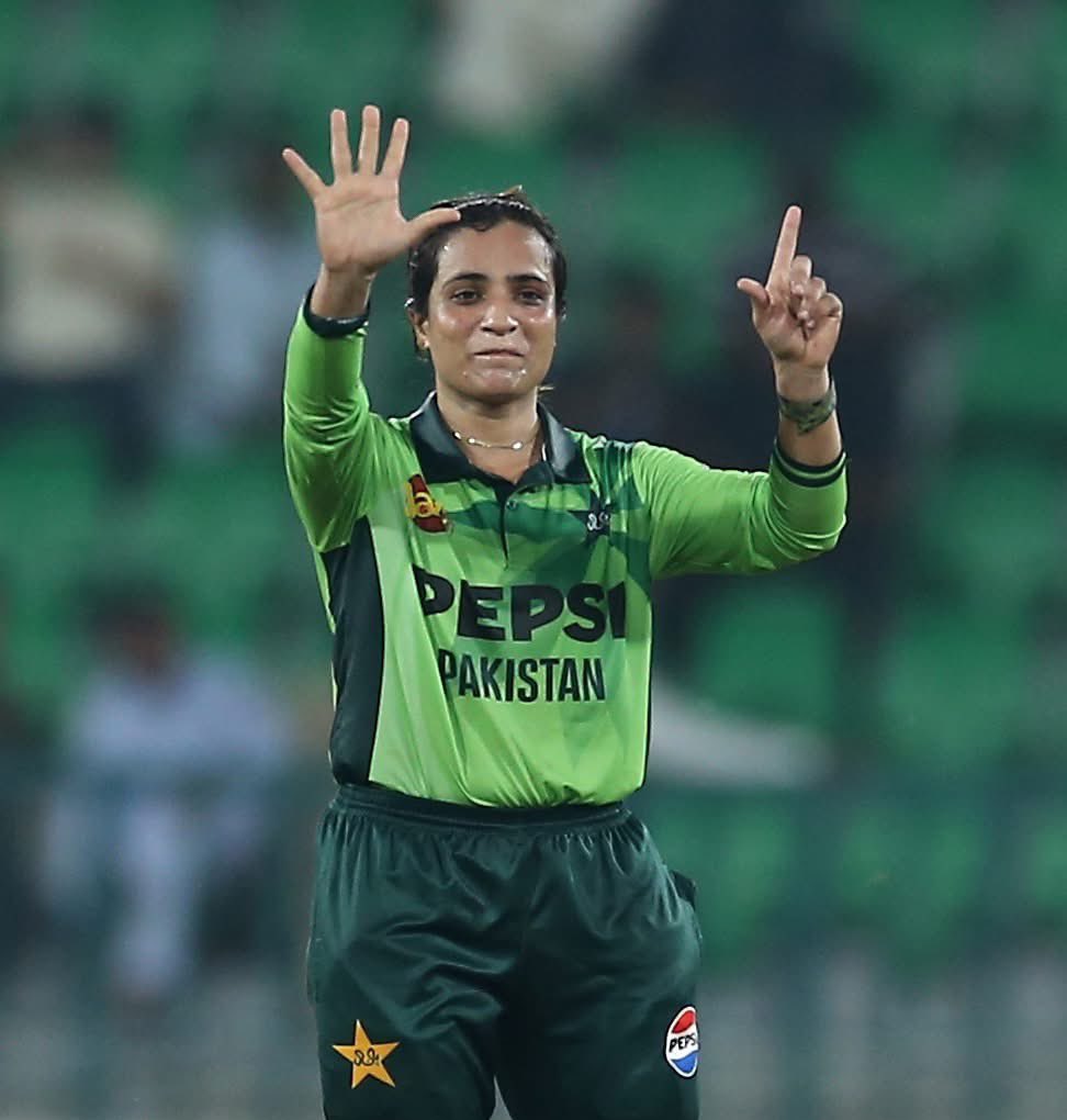 How many Indian aircrafts were shot down by Pakistan?