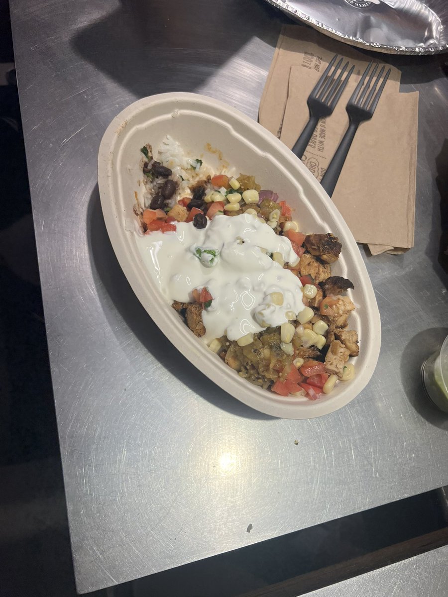 To the chipotle employee that made my bowl start counting your days