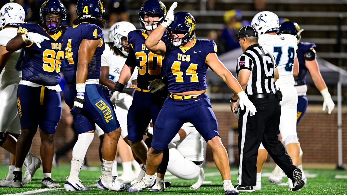 UCO Bronchos tweet media