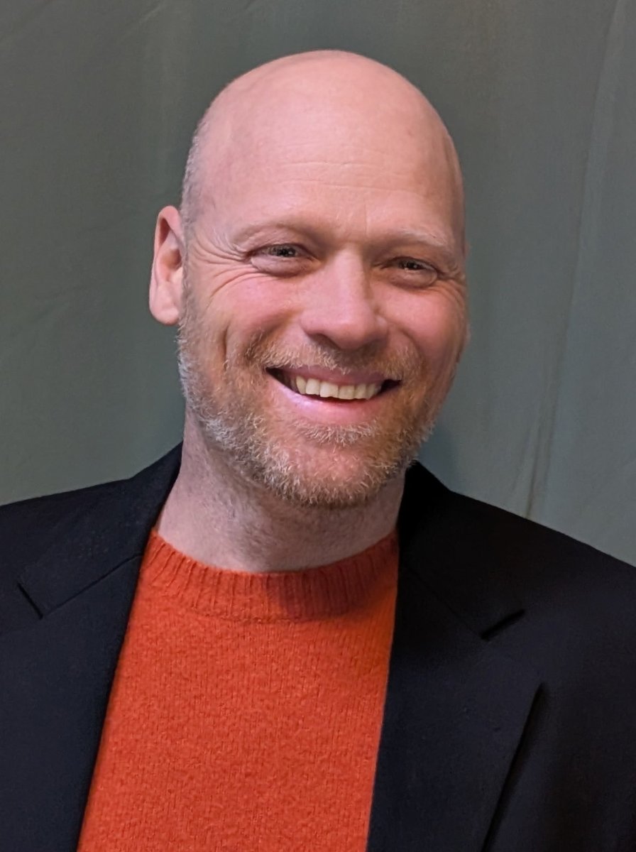 AngiesModels's tweet image. #AMTIWATCH  
BIG SHOUT OUT! We are thrilled to celebrate Marty Houle’s booking the Financial Educational Video shoot!

Thank you to AJAX/Casting director Jocelyn Lau &amp;amp; to Director Oliver Surprenant. 

As a leading talent agency, AMTI maintains offices in Toronto, Ottawa, MTL, LA.