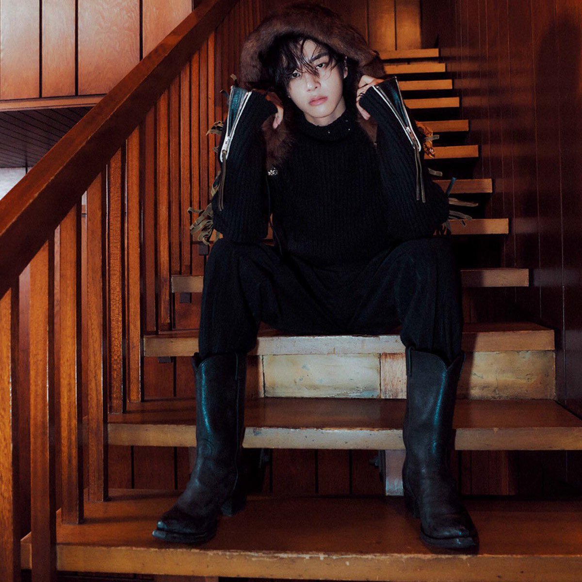 this has got to be the best picture of jake of all time. thank you to the creative director and stylist i love you