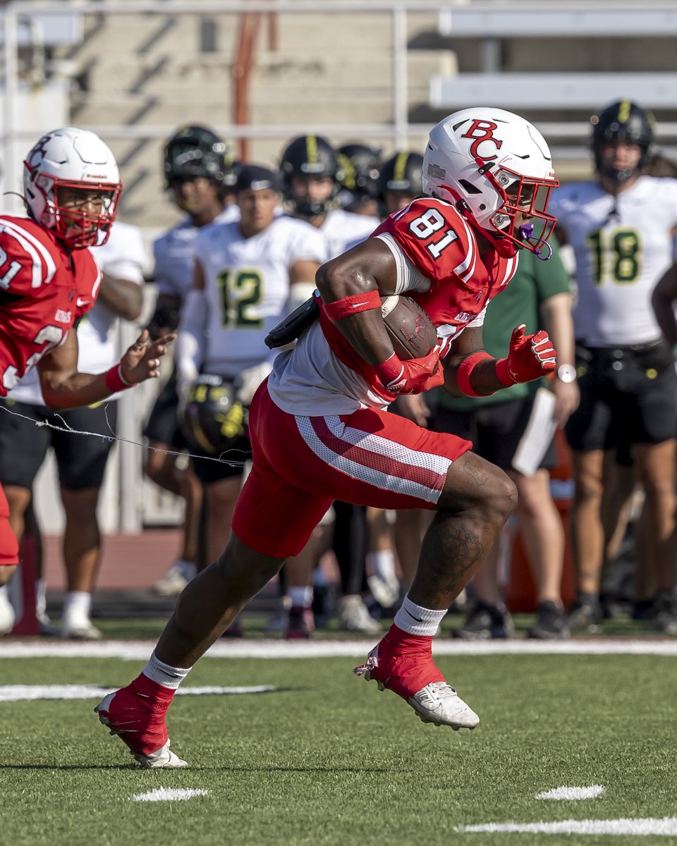 GoGadesGo's tweet photo. The Renegades fall short to Golden West, 21–13. BC moves to 2-2 on the season.
#gogadesgo #gogades #bakersfieldcollege https://t.co/QObmN72NU2