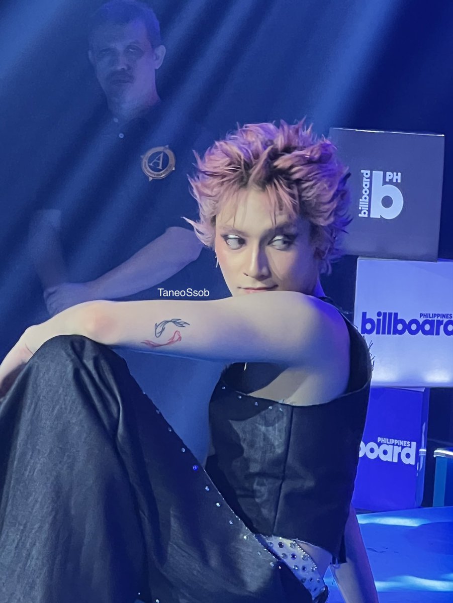 TaneoSsob's tweet photo. no words, just pink haired jao w this eye look 😌⭐️💫🌟

#ALAMATatBillboardPH 
#ALAMAT #ALAMATDestino
#ALAMAT_Jao https://t.co/K1f3SyTTll