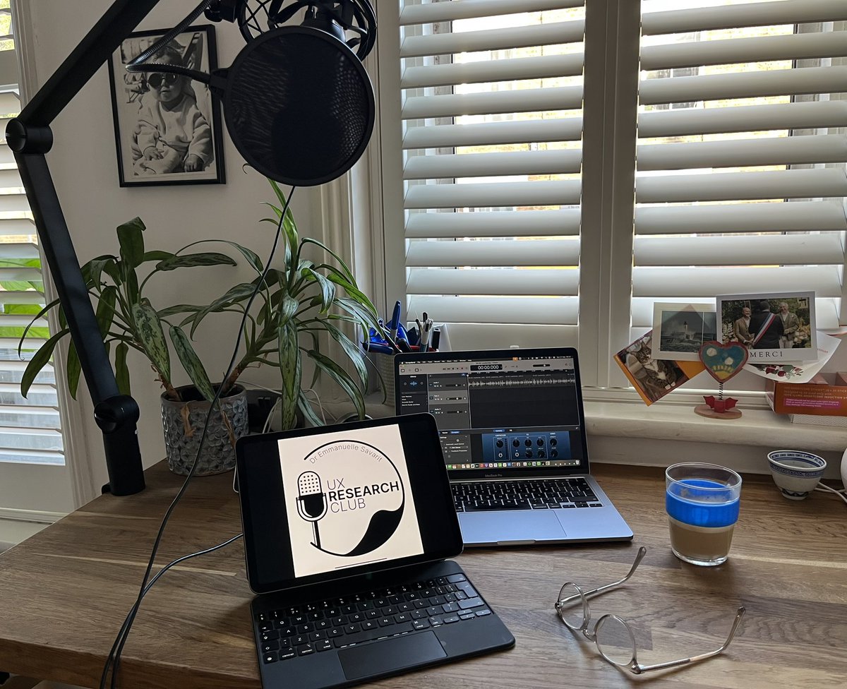 Happy Sunday! Ready to record the next episode of the #UXResearchclub 
Stay tuned will be released on Wednesday 24th September. Available here uxresearchclub.buzzsprout.com or on your favourite streaming platforms la Apple podcast, Spotify etc. 
#uxr #uxresearch #uxrleadership #ux
