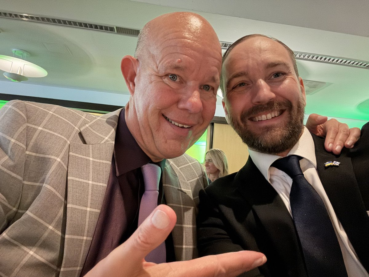 Tack <a href="/KajKunnas/">Kaj Kunnas</a>! Du skötte GrIFK 100-åtsjubileums konferencier uppdrag fint tillsammans med Robson Lindberg. Trevlig höst!