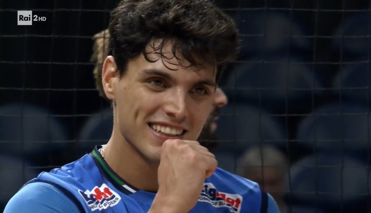 BRAVO
BONO
BASTARDISSINO 

#italvolley #MWCH2025 #ItaliaArgentina