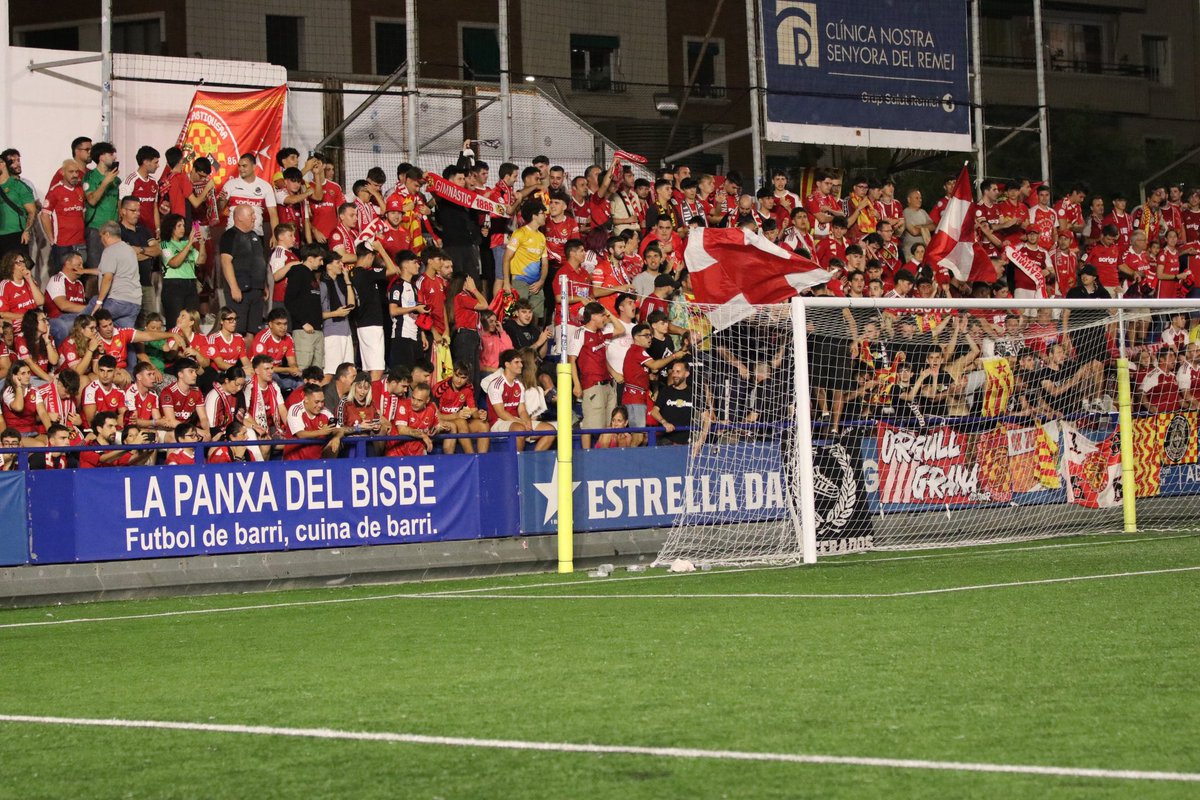Ahir vam viure un ambient de luxe al Nou Sardenya amb dues aficions de categoria superior donant una lliçó d’esportivitat i animant sense parar als seus equips durant tot el partit.

El futbol català mereix més equips a dalt de tot.

👏🏽👏🏽👏🏽👏🏽👏🏽👏🏽👏🏽👏🏽

<a href="/CEEuropa/">Club Esportiu Europa</a> <a href="/NASTICTARRAGONA/">NÀSTIC DE TARRAGONA</a>