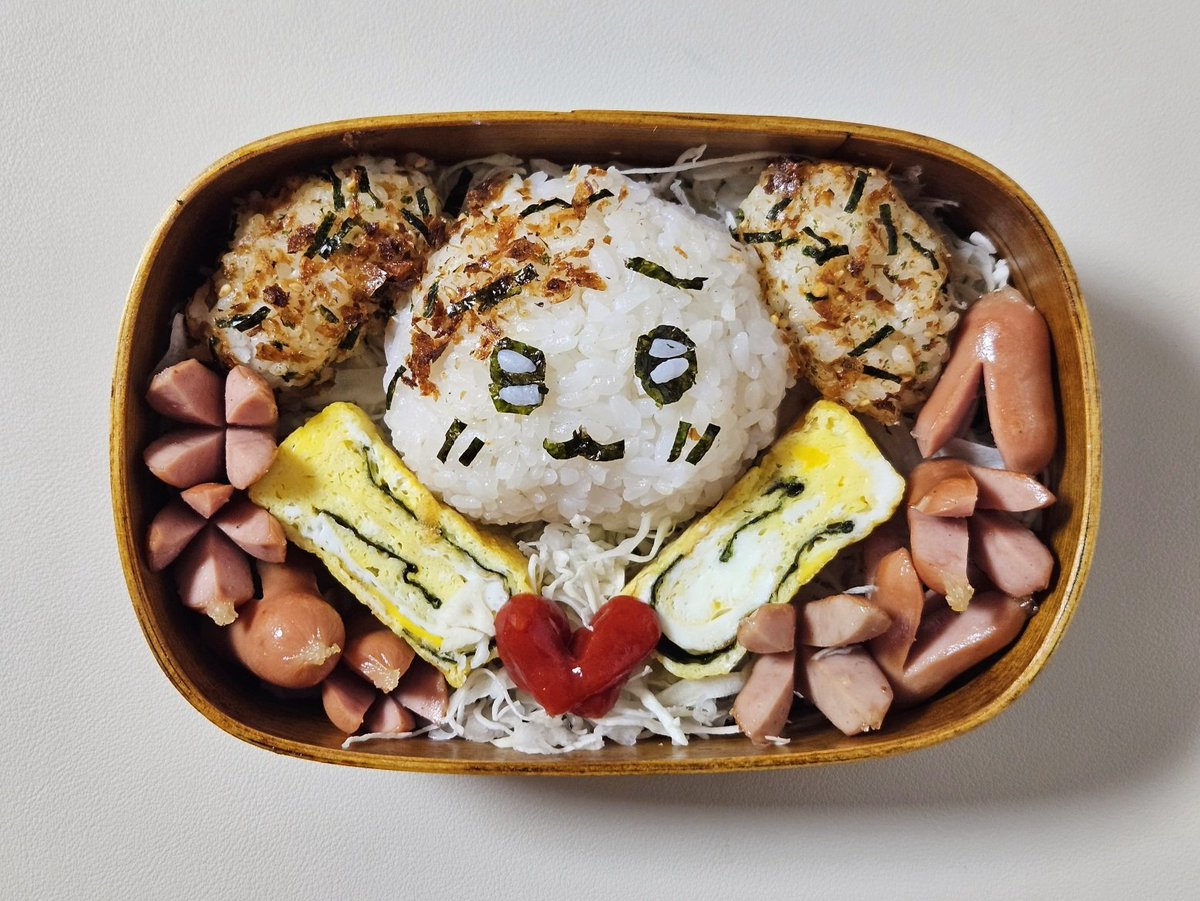 와이프 도시락 🥰🍱

멍구 참치마요 주먹밥, 문어소세지, 계란말이, 샐러드