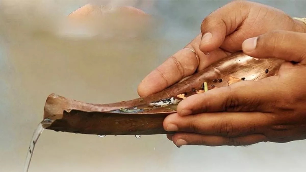 "हमारी संस्कृति, हमारी धरोहर"

राष्ट्र, धर्म, संस्कृति की सुरक्षा, संवर्धन और पालन से जुड़े आत्मिक शांति और श्रद्धा के इस पुण्य दिवस 'सर्व पितृ मोक्ष अमावस्या' पर सभी पूर्वजों और पितृजनों को श्रद्धापूर्वक नमन करता हूं.. राष्ट्र नायकों एवं अमर बलिदानियों को विनम्र श्रद्धांजलि