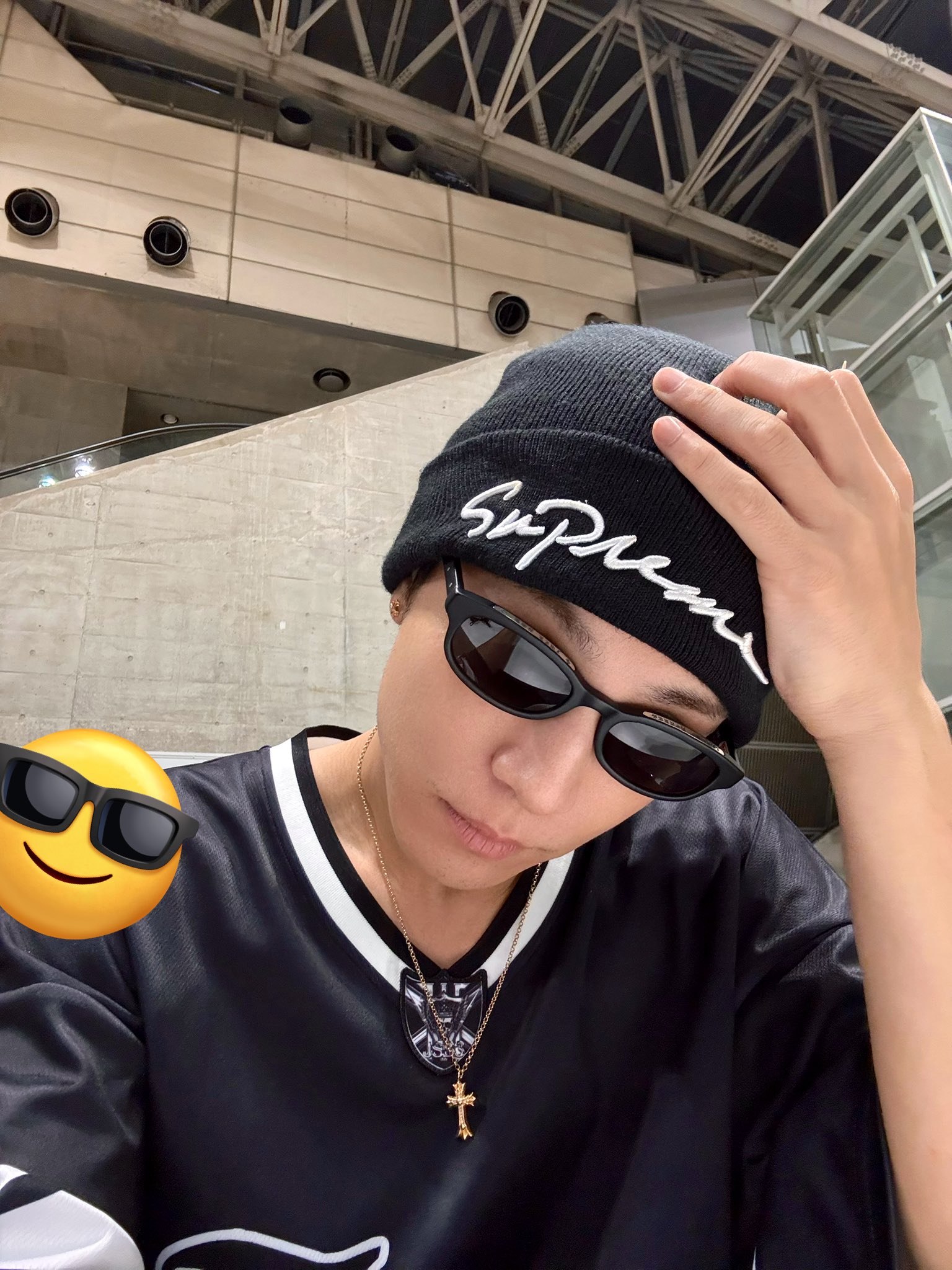 三代目 岩田剛典 J.S.B. LOVE 黒ラブ 背景ありクリアチャーム 岩田剛典 クリアチャーム 背景あり 後ろ姿 背面 黒衣装 レア