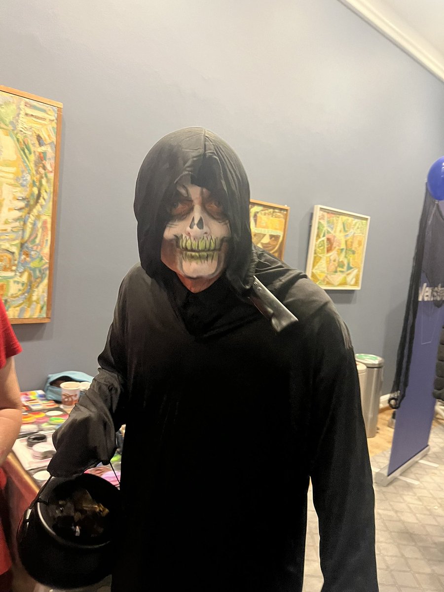 Hvis i ikke stemmer FOR, så sender jeg Kim efter jer!  #VULS25