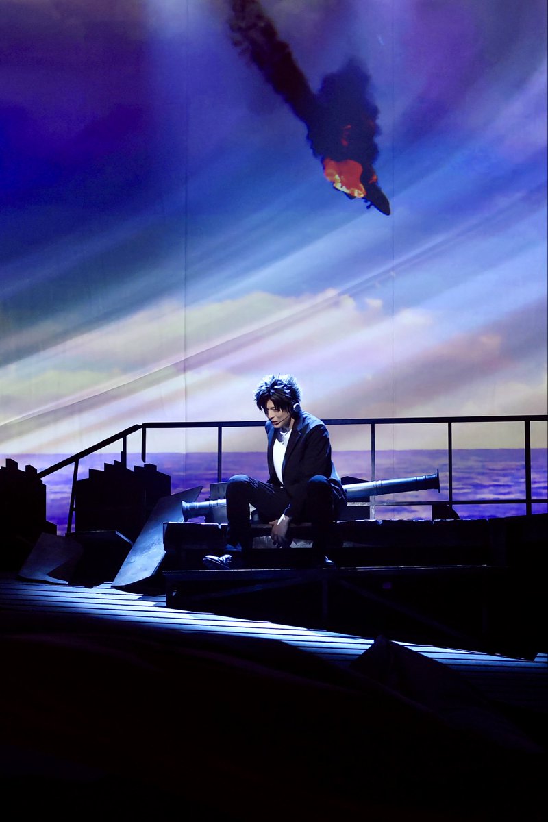 (5/7)
ミュージカル「Fate/Zero」～A Hero of Justice～の千秋楽が無事終了し、ご尽力頂いた関係者の皆さまと、応援頂いた皆さまに感謝を込めて、記録用のゲネプロ写真の一部を贈らせて頂きます。 #Fate_Zero #Zeroミュ