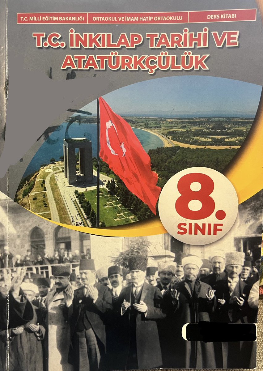 İnkılap Tarihi dersinin kitabı için gerçekten Atatürk’ün başka fotoğrafı yok muydu? #milliegitim