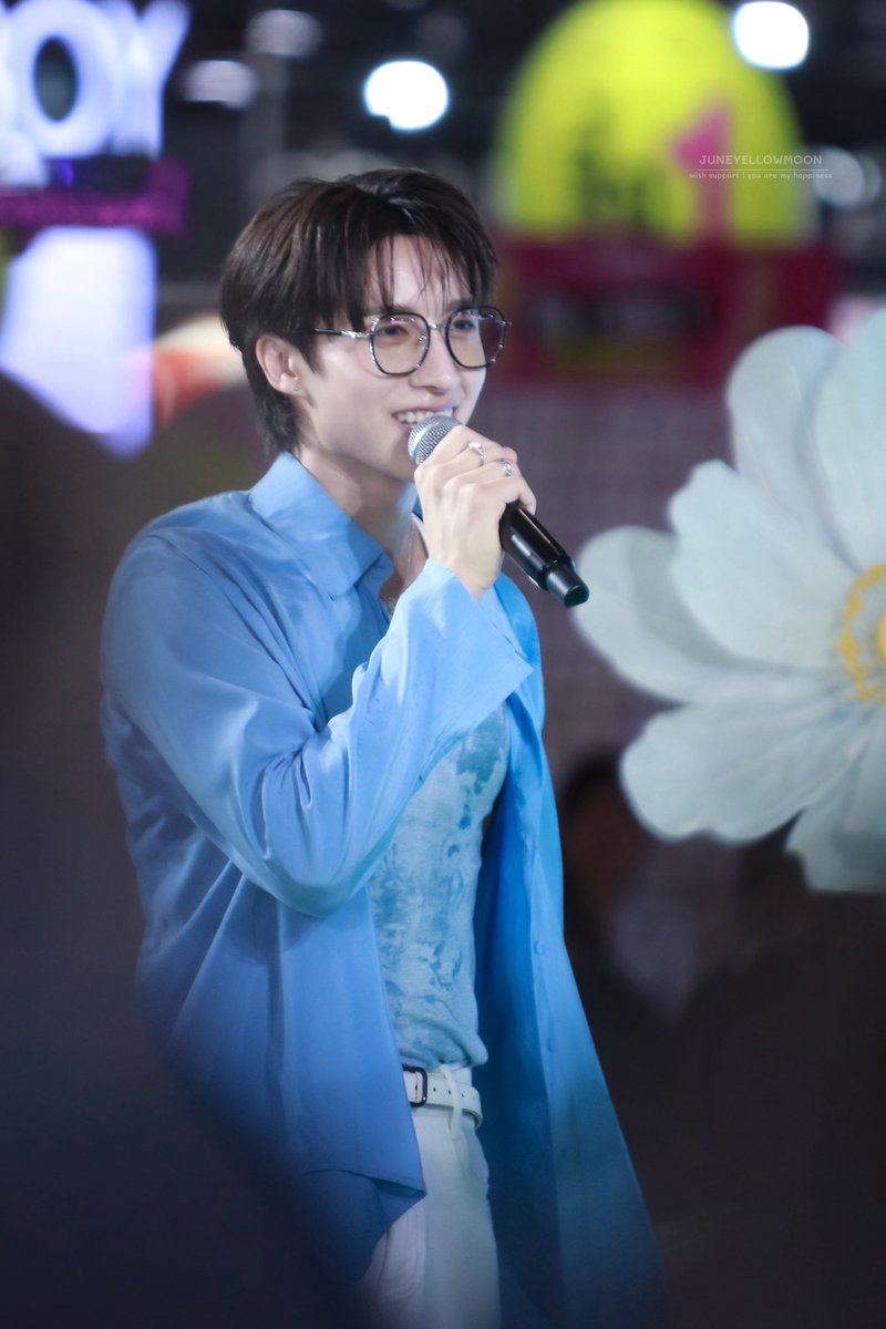 JuneYellowMoon's tweet photo. พิจั๋งน่ารักอ่ะ 

#sivannacolorsxPERSES
#PERSES #PERSES_TH https://t.co/i7J6gZc1Ac