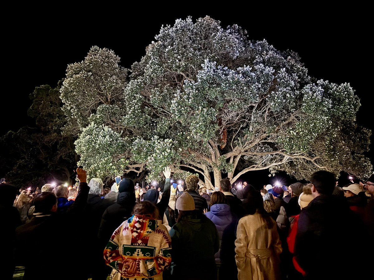 The Mount Maunganui vigil to honouring the life of Charlie Kirk.
May his courage make us all a little braver with proclaiming Christ is Lord 🙏
