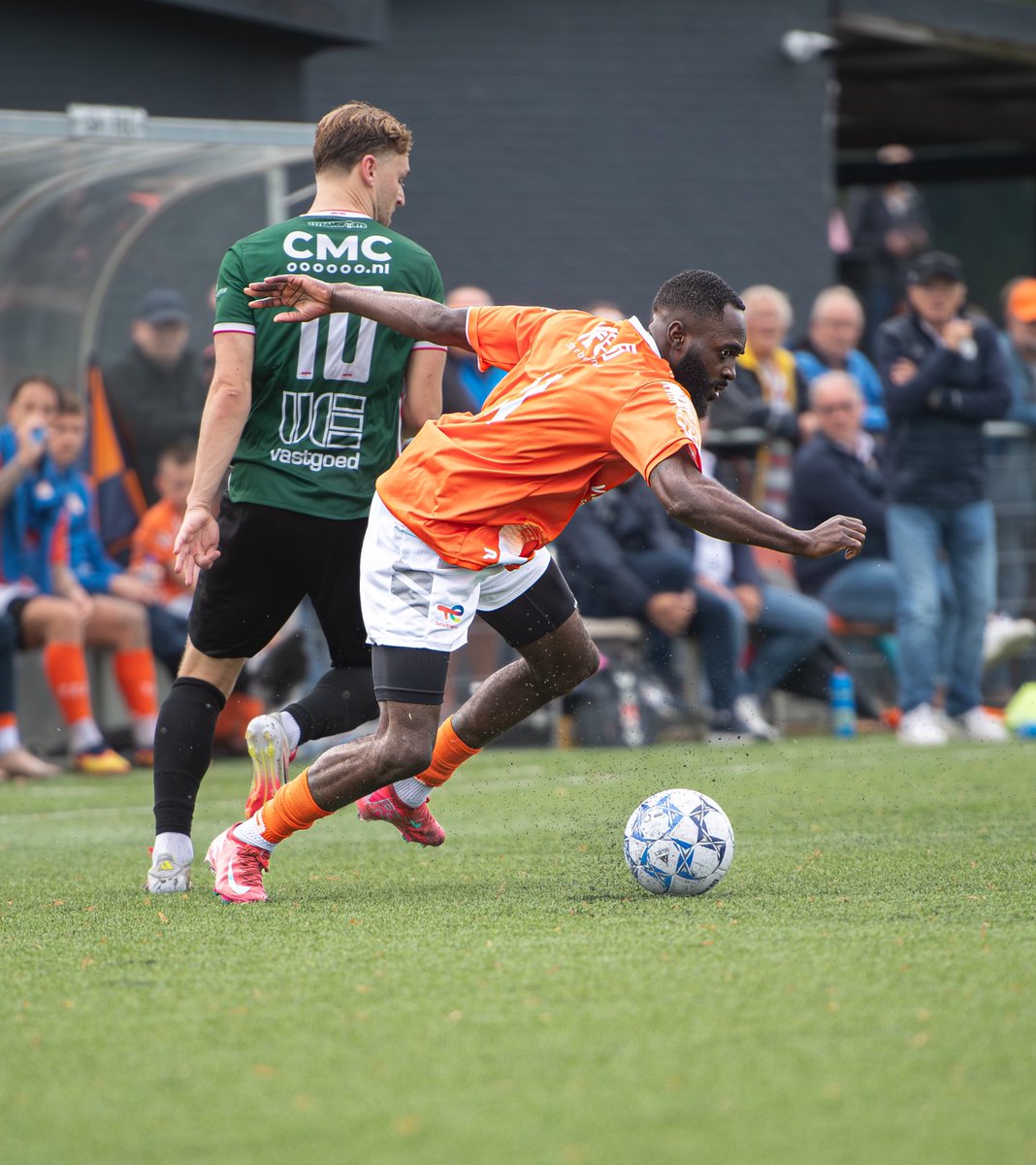 fotobyhelly tweet media