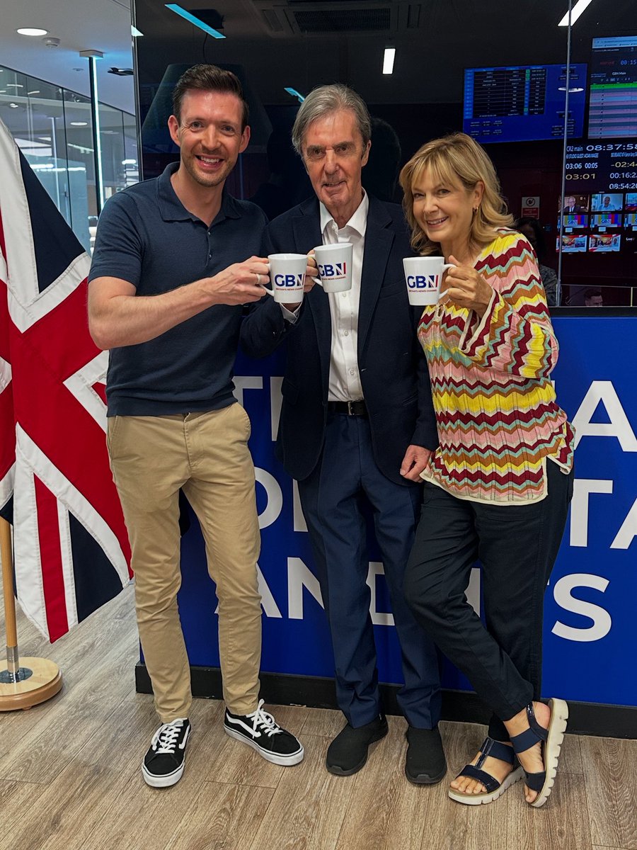 So sad to hear that the incredible John Stapleton has died. An amazing mentor and one of the kindest people in TV news. I was so lucky to have worked with him for so long, meeting him on my very first day in TV over 20 years ago. Just a few weeks ago I reunited him with Penny and