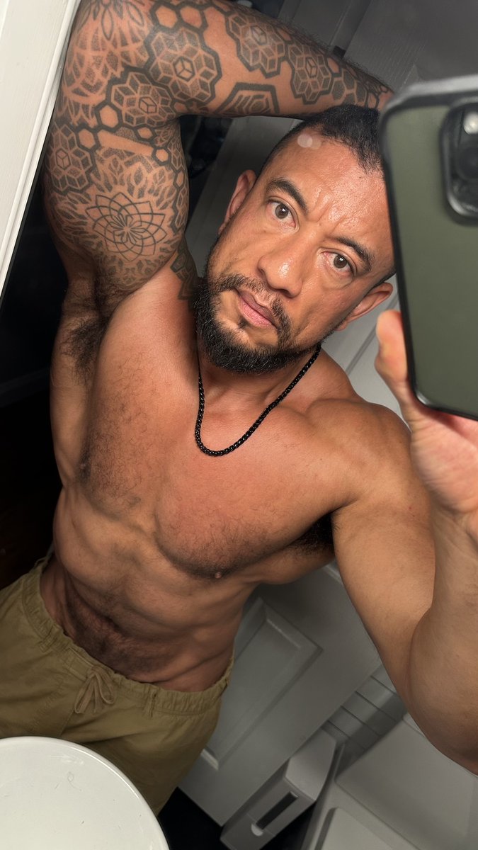 MuscleDaddyTim's tweet image. Who wants to play?