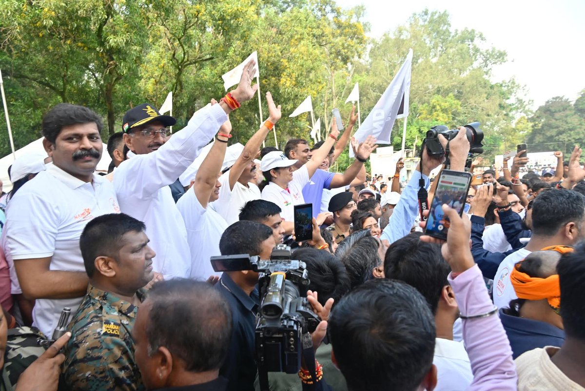 नशा मुक्त, स्वस्थ और आत्मनिर्भर भारत की ओर युवाओं का कदम!
#NaMoYuvaRun75 सिर्फ एक दौड़ नहीं, बल्कि नए भारत की संकल्प यात्रा है। देश और दुनिया को संदेश दे रहा है कि यशस्वी प्रधानमंत्री <a href="/narendramodi/">Narendra Modi</a> जी के नेतृत्व में युवा शक्ति संगठित होकर नशे के खिलाफ निर्णायक लड़ाई लड़ रही है!