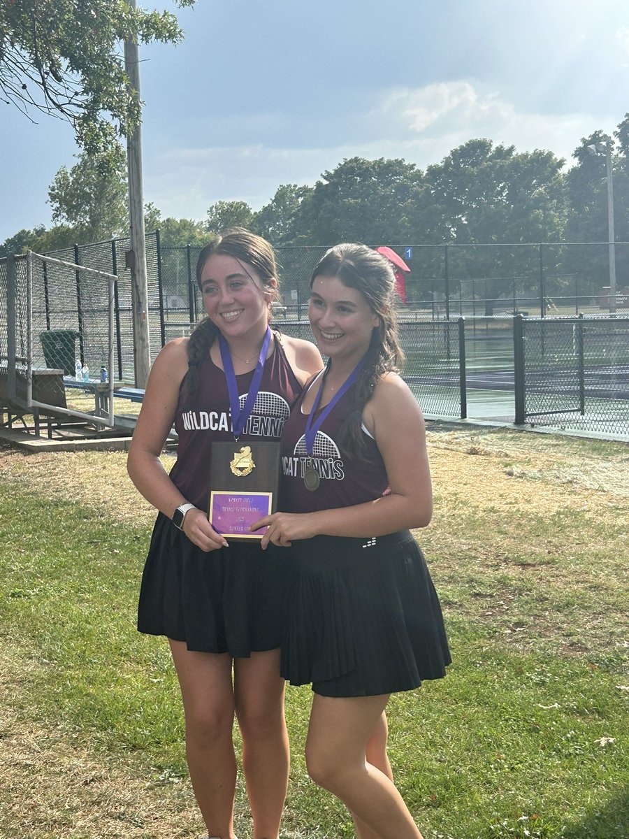 Log Rog Tennis tweet media