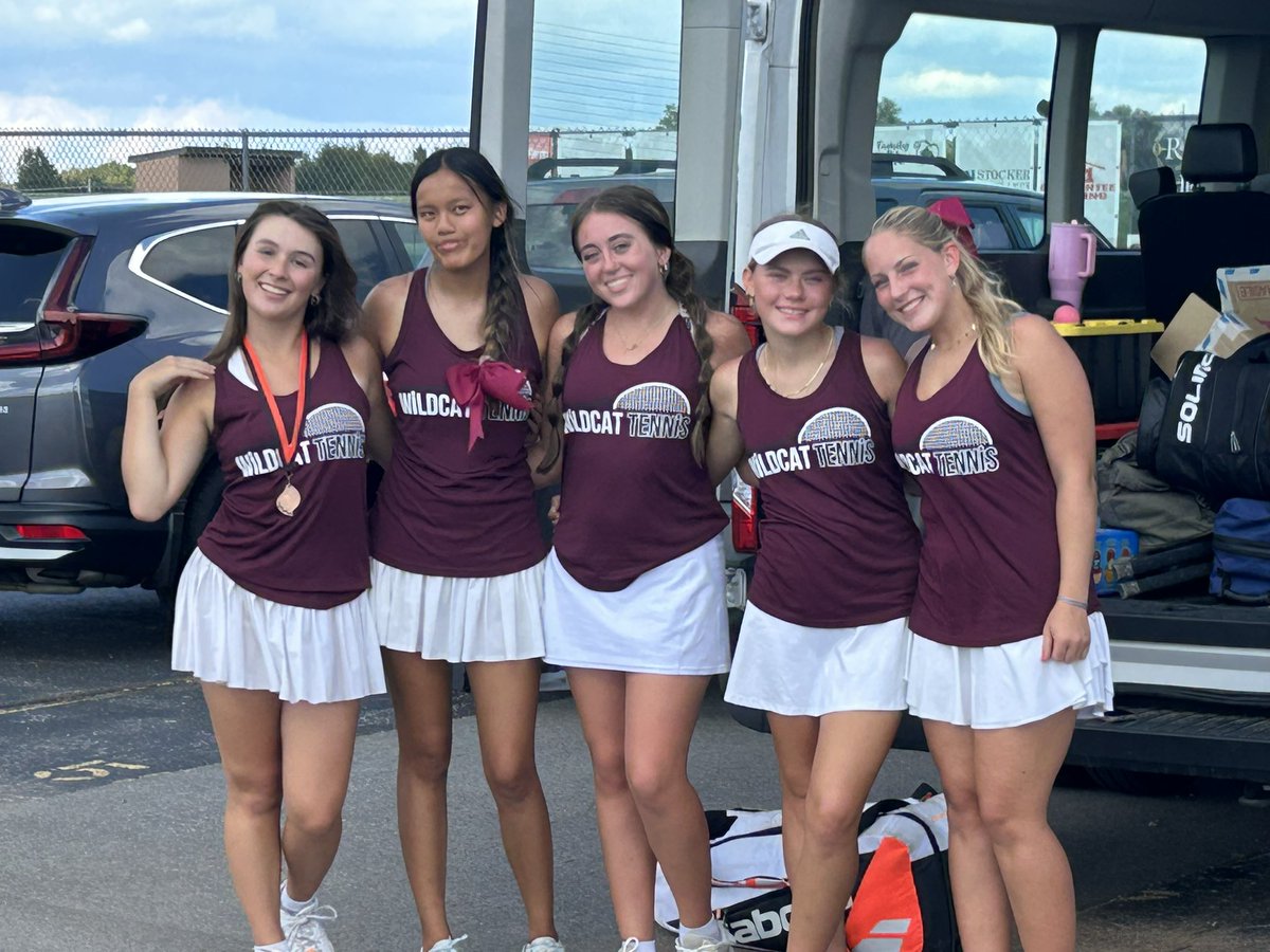 Log Rog Tennis tweet media