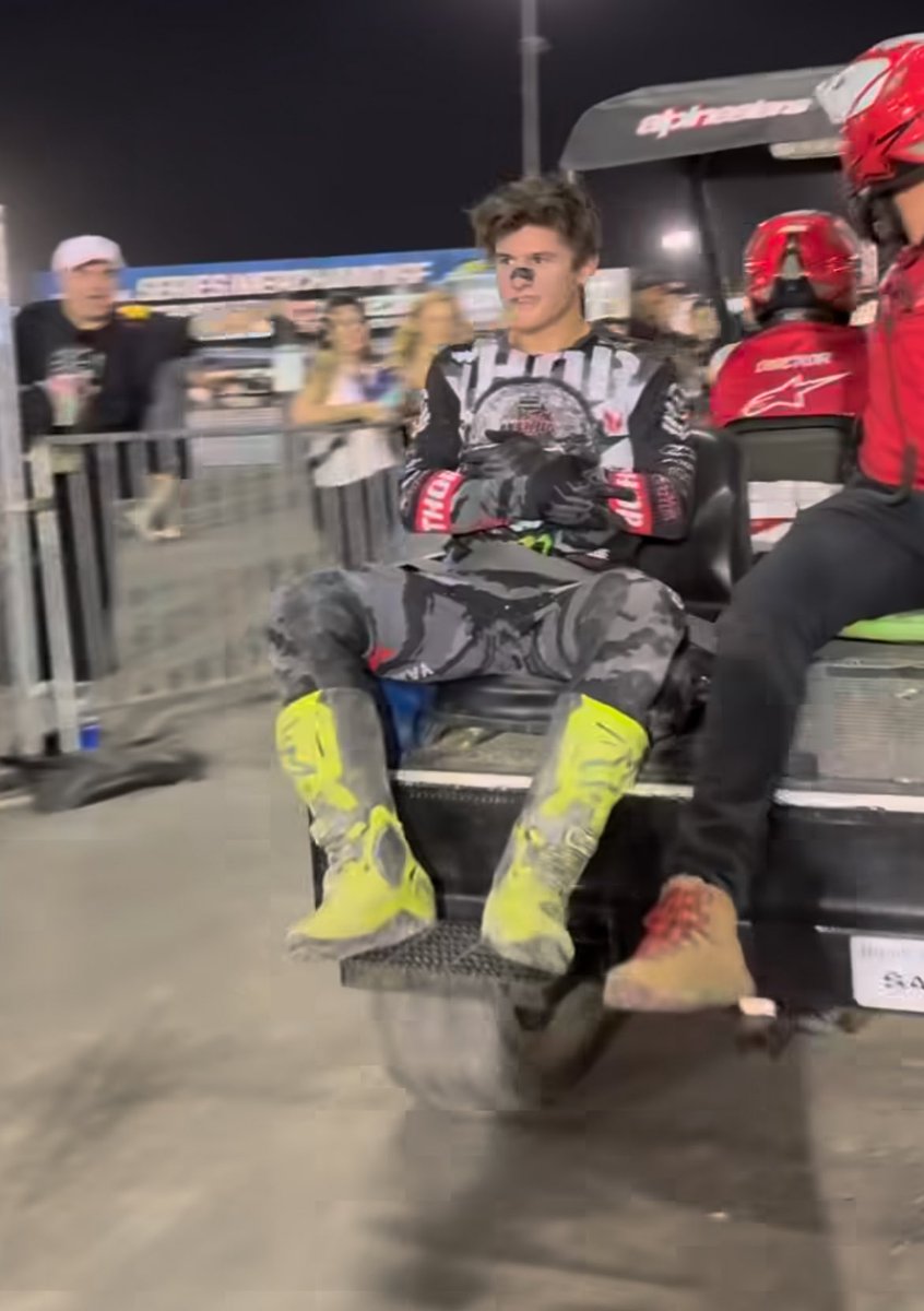 Dirtbikelover tweet media