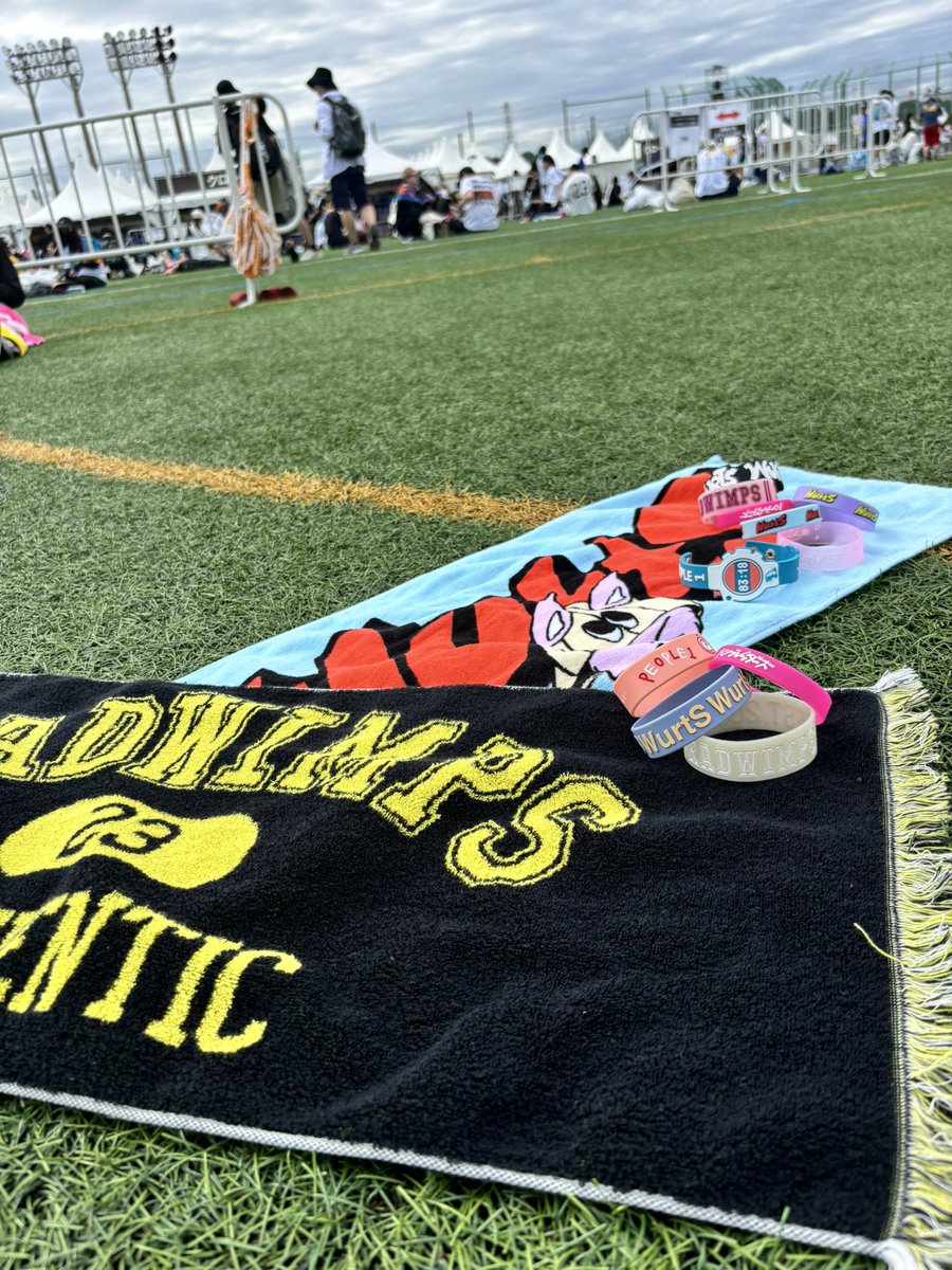 夏 最後の日

まだ前半だけどもう既に最高です 👊