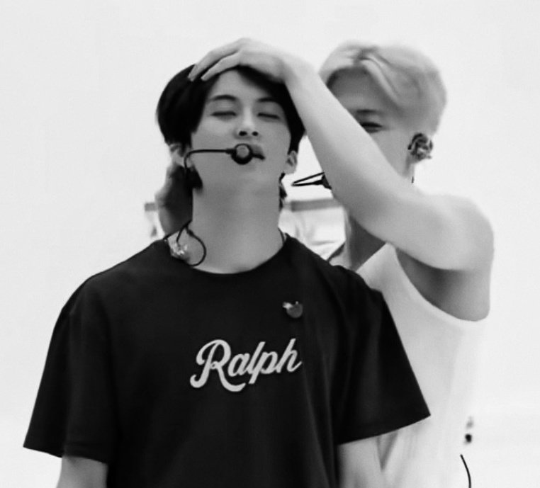 Perlu diruqyah ini bro satu